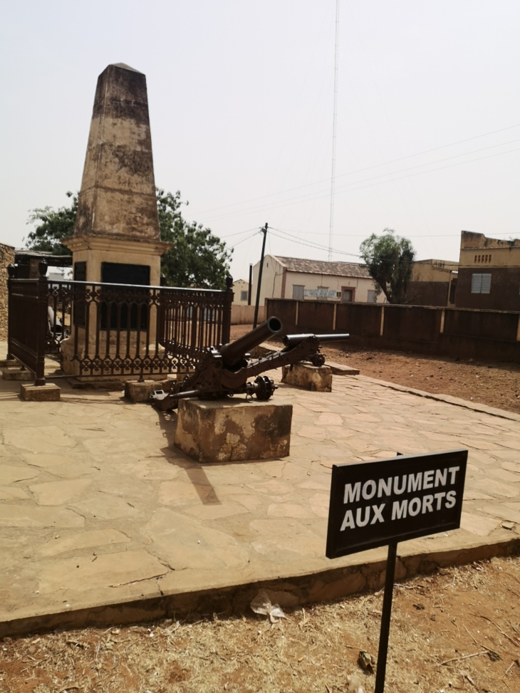 MALI | On a visité le Fort de Médine à Kayes